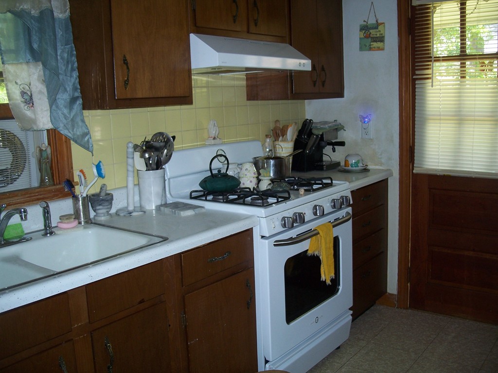 125 Esta Road Plymouth, MA 02360 - Photo 2 of 7 Gallery Image 2