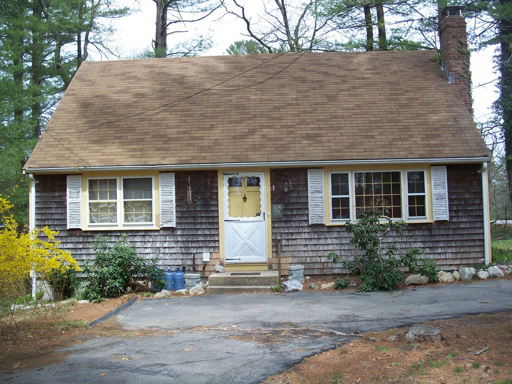 125 Esta Road Plymouth, MA 02360 - Photo 5 of 7 Gallery Image 5