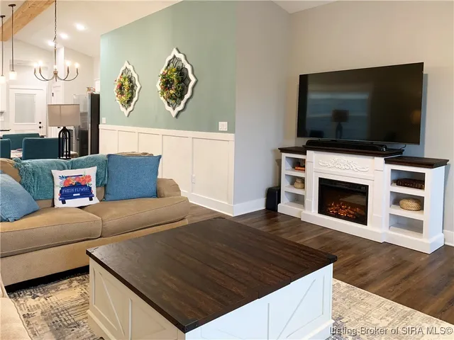 $289,900 | 1226 Park-Land Trail, Jeffersonville, IN 47130