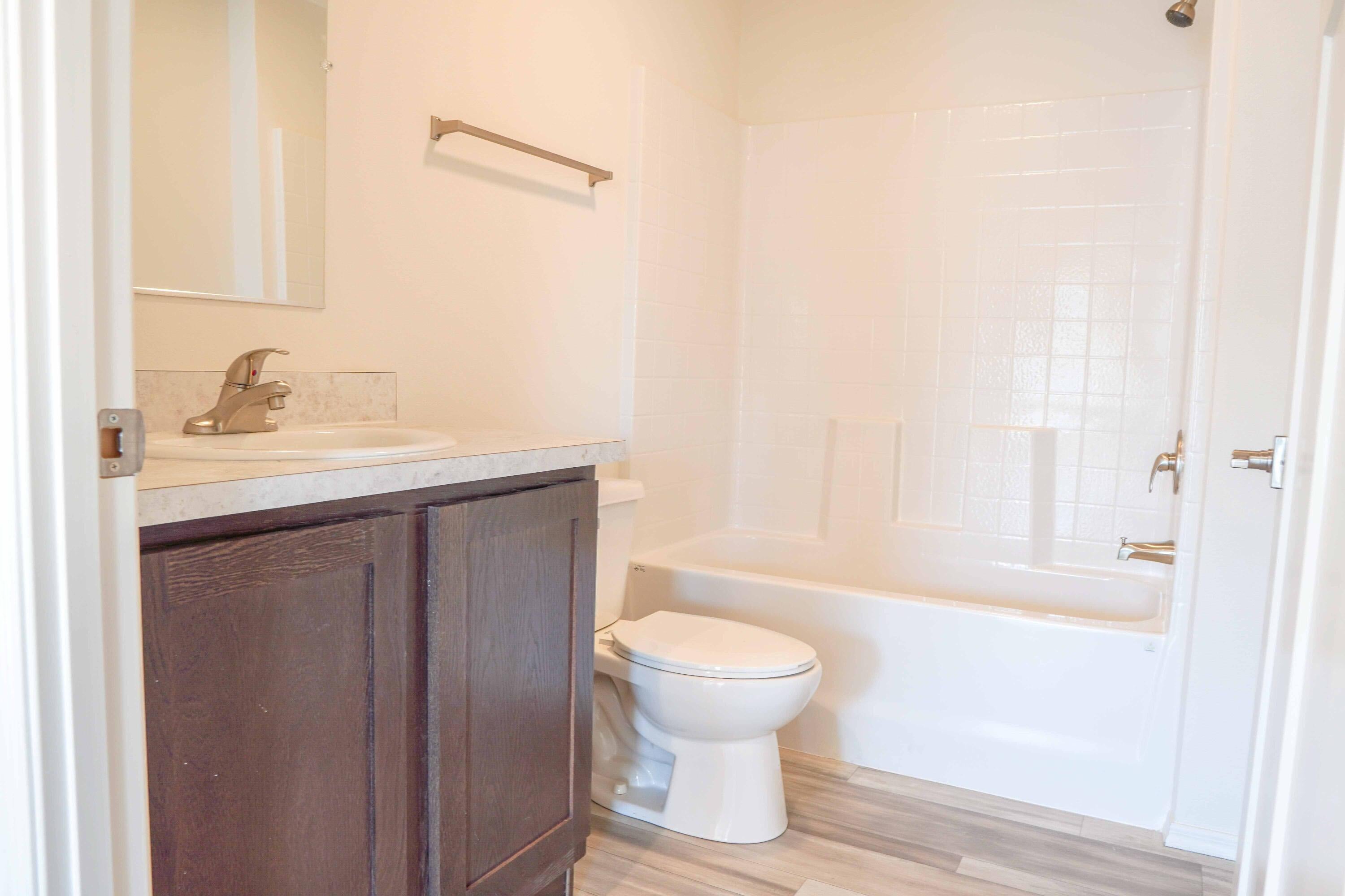 460 Arnos Road, Unit 47 Talent, OR 97540 - Photo 12 of 15 12