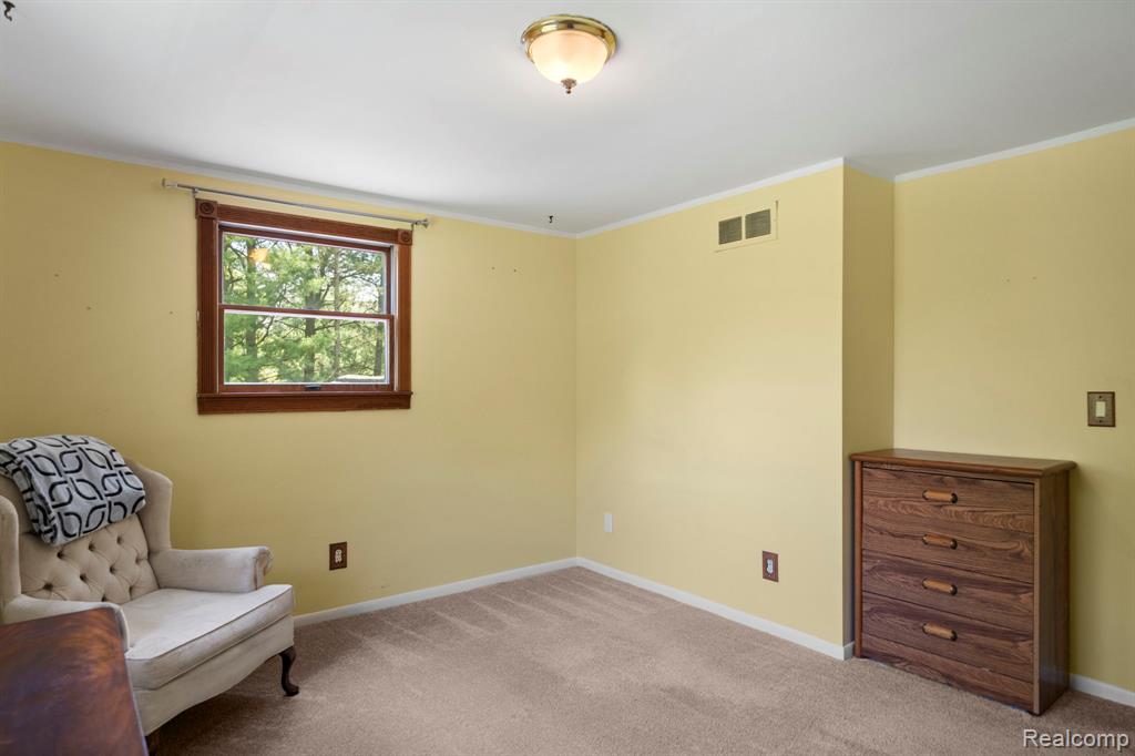 350 Mack Road Leonard, MI 48367 - Photo 20 of 46
