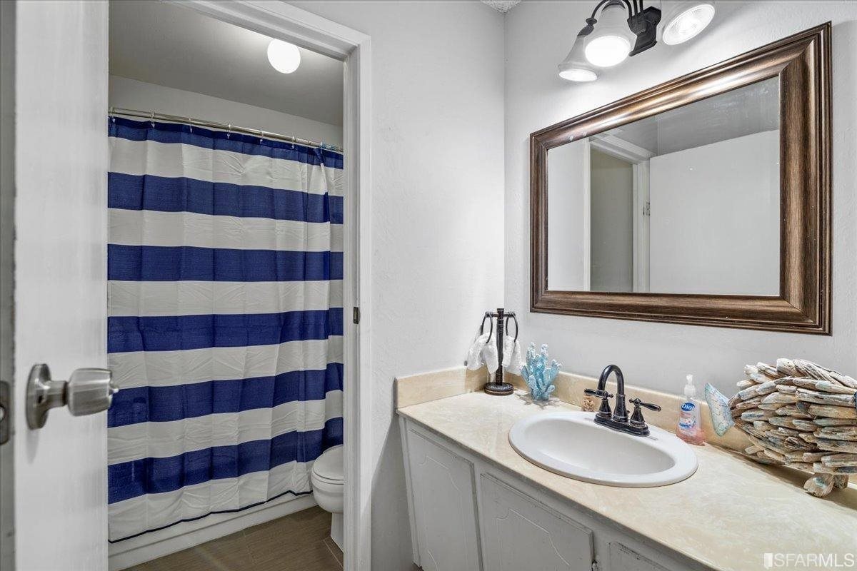 1351 Del Rio Court, Unit 2 Concord, CA 94518 - Photo 8 of 19
