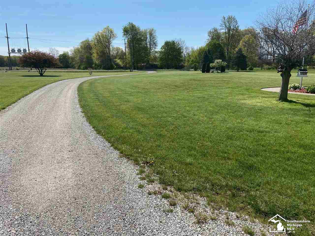 2133 North Raisinville Road Monroe, MI 48162 - Photo 31 of 34