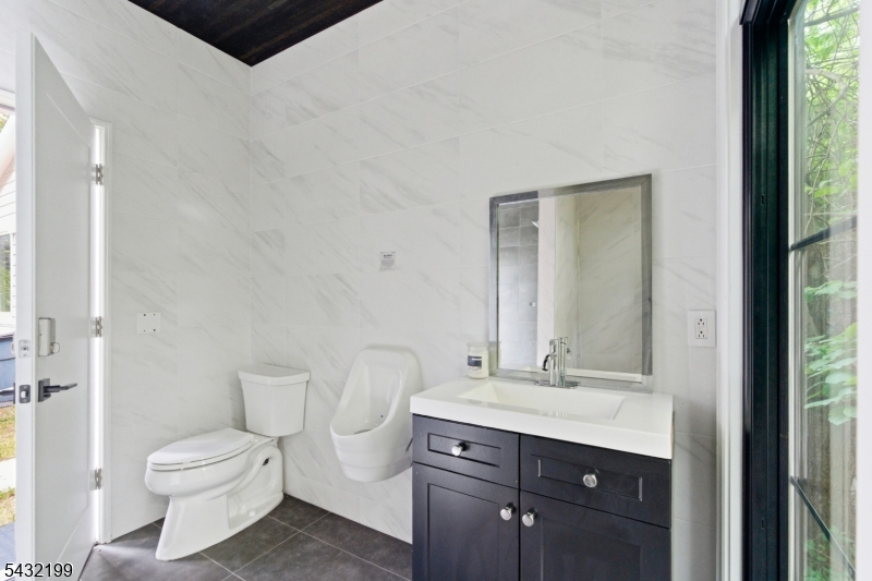 5346 Berkshire Valley Road Oak Ridge, NJ 07438 - Photo 14 of 30
