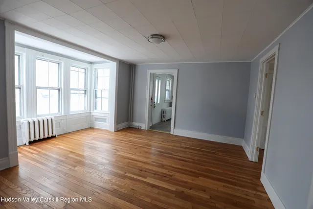 $2,150 | 180 Broadway, Unit A, Port Ewen, NY 12466