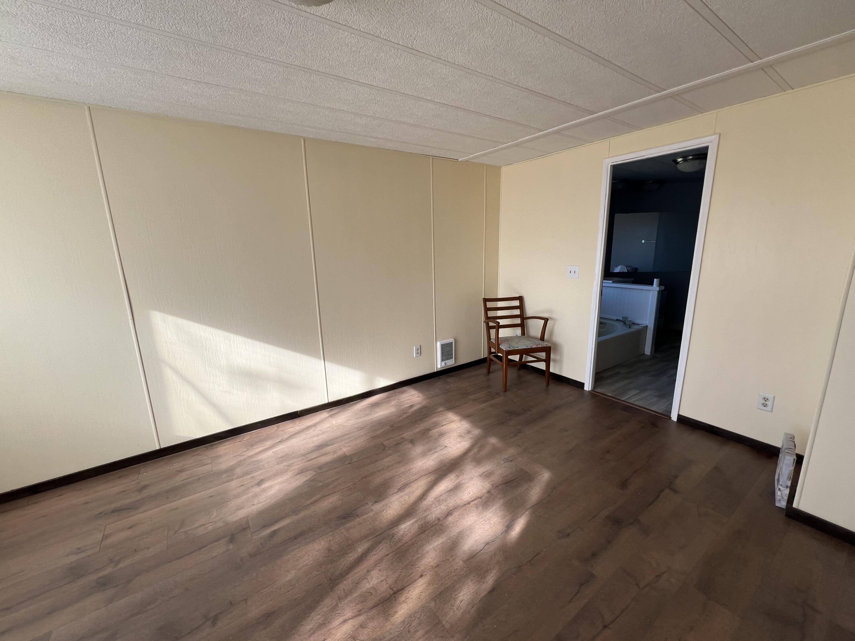 9728 Ben Kerns Road Klamath Falls, OR 97601 - Photo 24 of 58 Primary Bedroom