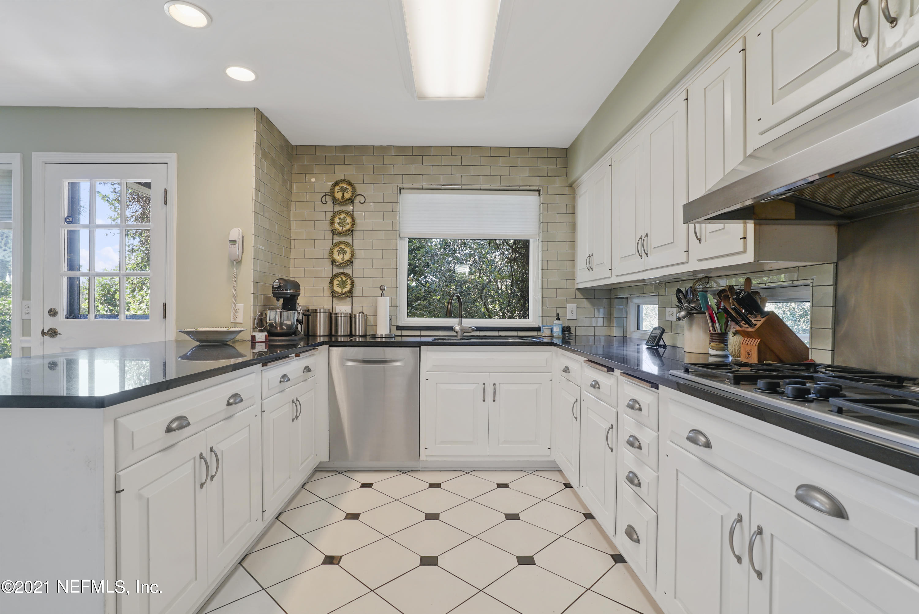 3848 Duval Drive Jacksonville Beach, FL 32250 - Photo 17 of 60 DSC03497