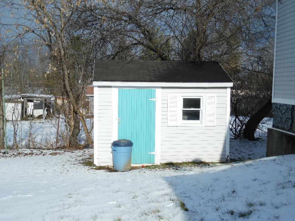 5 Billings Mobile Manor, Unit 5 Rutland, VT 05701 - Photo 9 of 13 Gallery Image 9