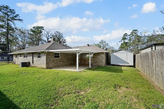 $230,000 | 5544 Goodland Drive, Greenwell Springs, LA 70739