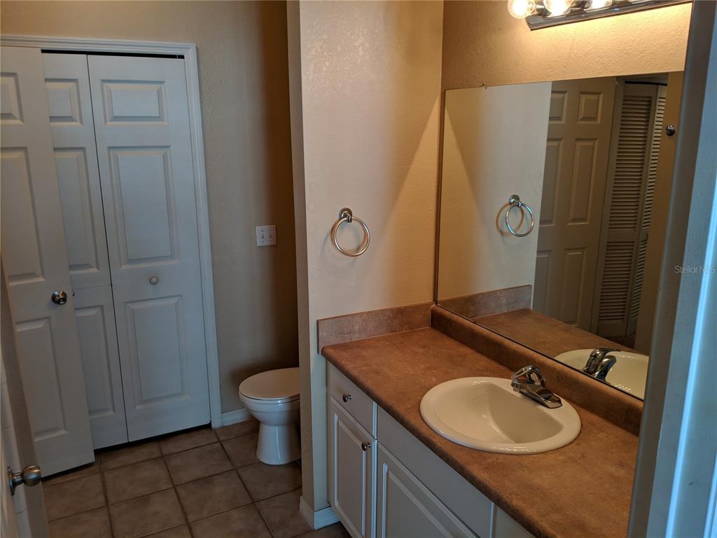 5570 Rosehill Road, Unit 102 Sarasota, FL 34233 - Photo 6 of 20 Gallery Image 6