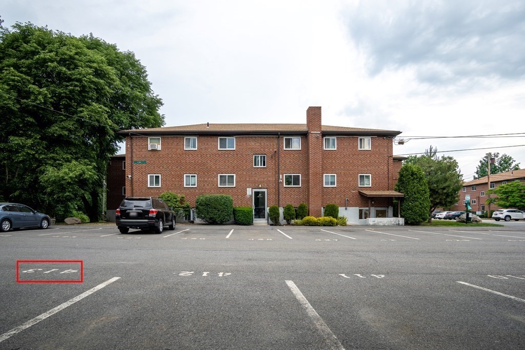 70 Bryon Road, Unit 1 Boston, MA 02467 - Photo 9 of 12