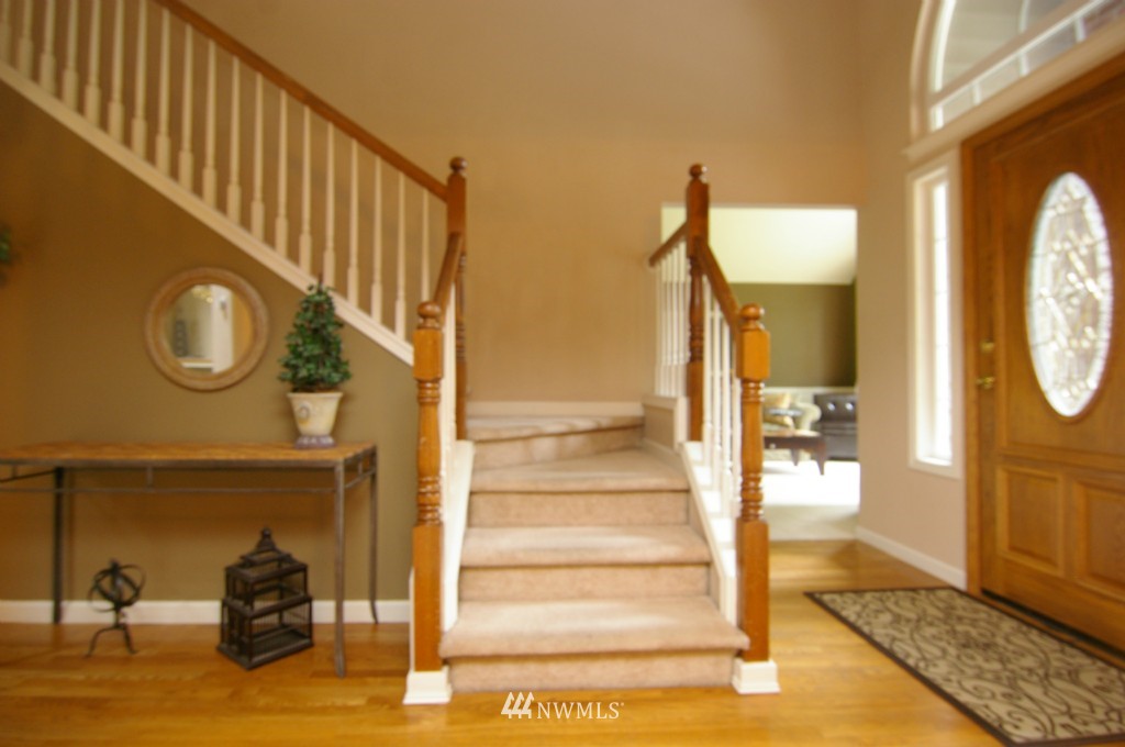 24207 25th Avenue Southeast Bothell, WA 98021 - Photo 3 of 16
