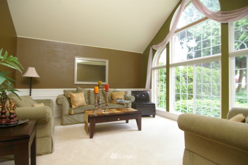 24207 25th Avenue Southeast Bothell, WA 98021 - Photo 4 of 16
