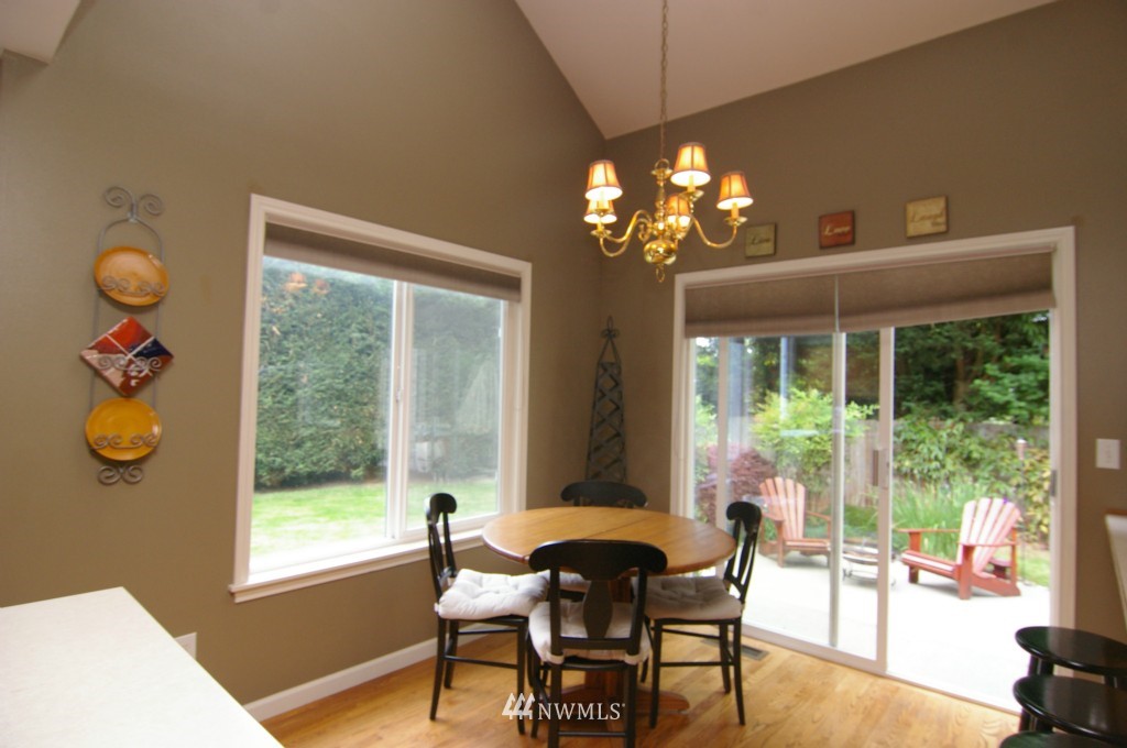 24207 25th Avenue Southeast Bothell, WA 98021 - Photo 7 of 16