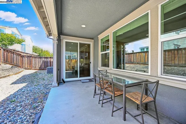 $1,880,000 | 2100 Carbondale Circle, Dublin, CA 94568
