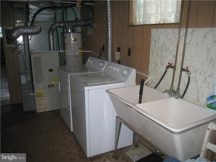 2907 Gelena Road Philadelphia, PA 19152 - Photo 15 of 17 Gallery Image 15