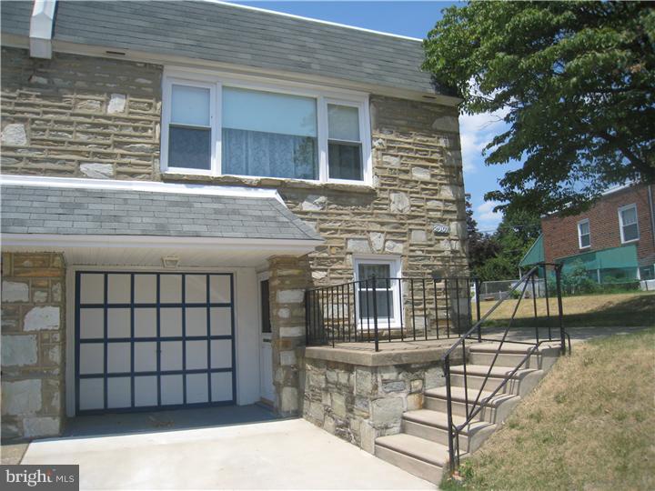 2907 Gelena Road Philadelphia, PA 19152 - Photo 3 of 17 Gallery Image 3