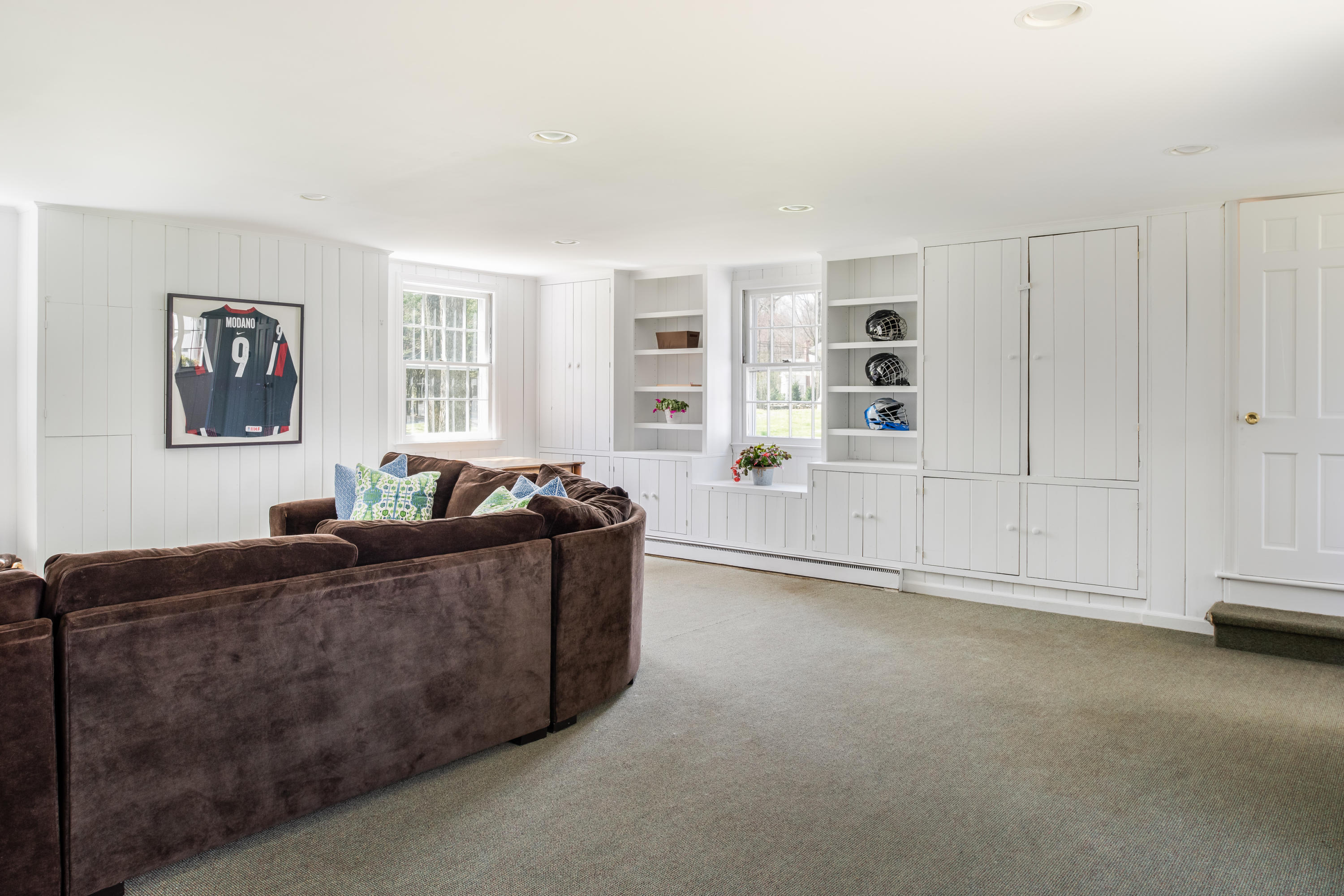 3 Haskell Lane Darien, CT 06820 - Photo 14 of 21 a living room with furniture and window