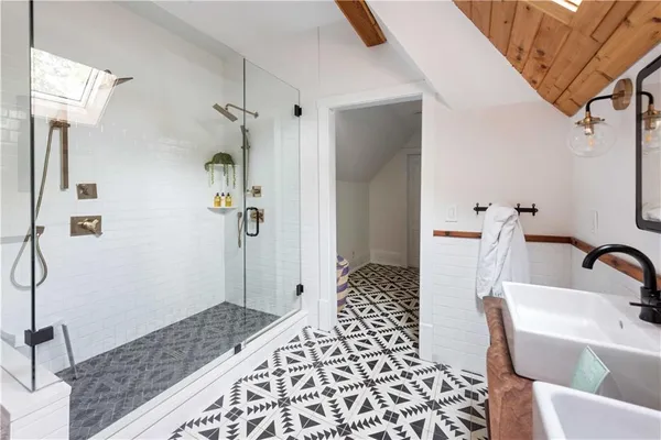$7,000 | 383 Park Avenue Southeast, Unit 1, Atlanta, GA 30312