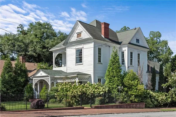 $7,000 | 383 Park Avenue Southeast, Unit 1, Atlanta, GA 30312