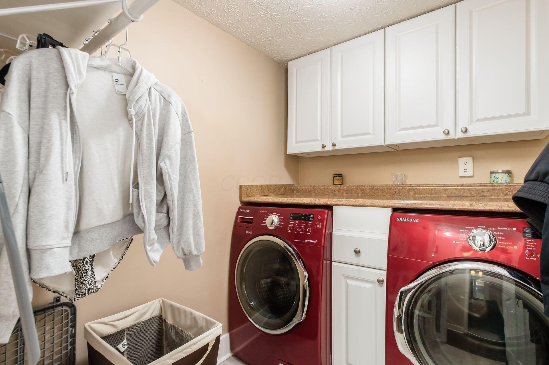 2881 Bohlen Drive Hilliard, OH 43026 - Photo 26 of 56 1st Floor Laundry