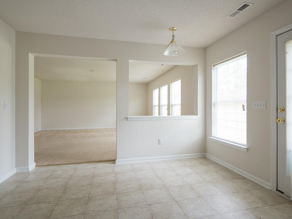 319 Edenton Road Goose Creek, SC 29445 - Photo 9 of 24 eatin kitchen
