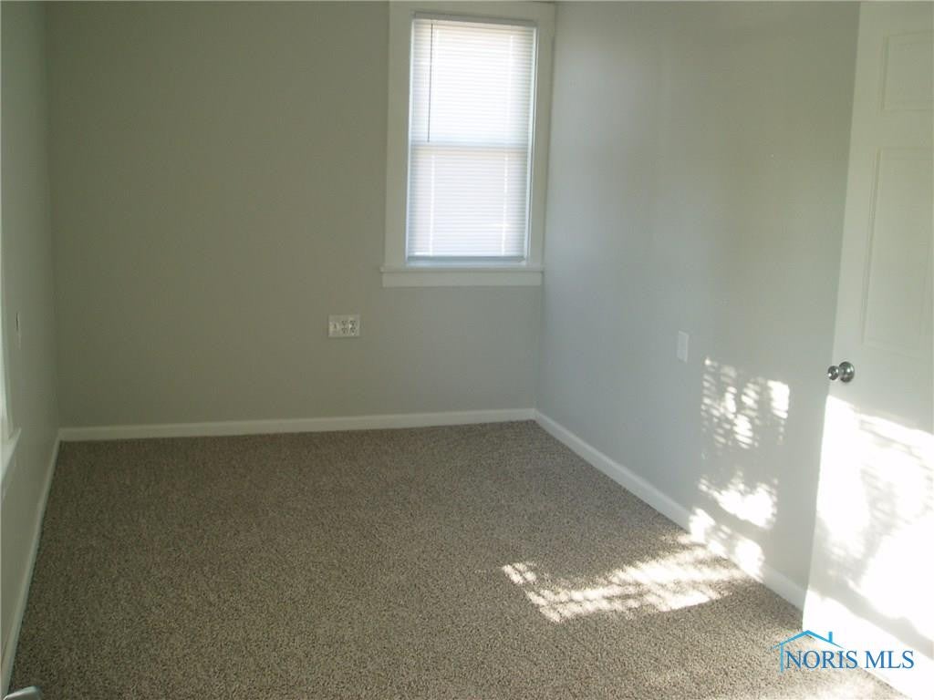 1402 Towers Road Oregon, OH 43616 - Photo 13 of 19 Gallery Image 13