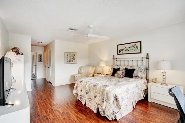 $29,899 | 14 Westgate Lane, Unit D, Boynton Beach, FL 33436