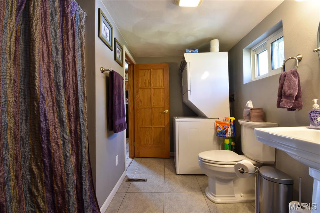 719 Bunker Hill Road Staunton, IL 62088 - Photo 12 of 30