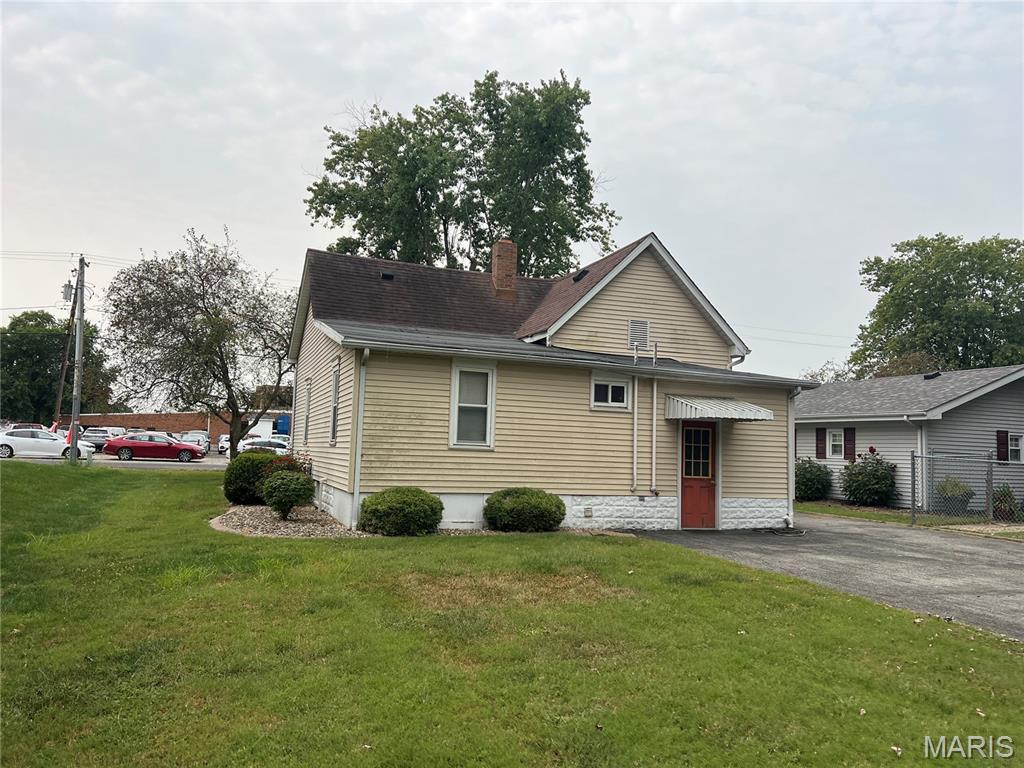 719 Bunker Hill Road Staunton, IL 62088 - Photo 21 of 30