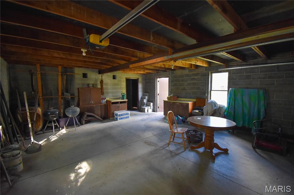 719 Bunker Hill Road Staunton, IL 62088 - Photo 24 of 30