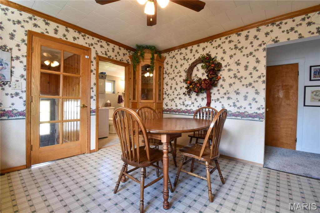 719 Bunker Hill Road Staunton, IL 62088 - Photo 7 of 30