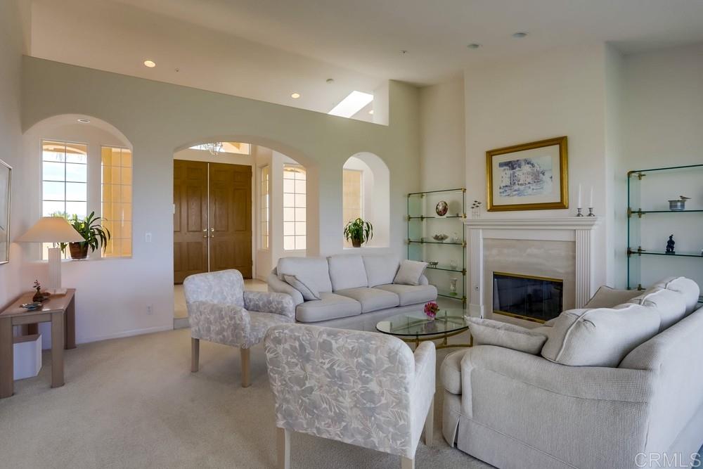 15736 Broad Oaks Road El Cajon, CA 92021 - Photo 3 of 25 Gallery Image 3