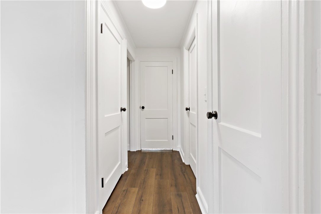 94 Fales Road Bristol, RI 02809 - Photo 19 of 38 Hallway