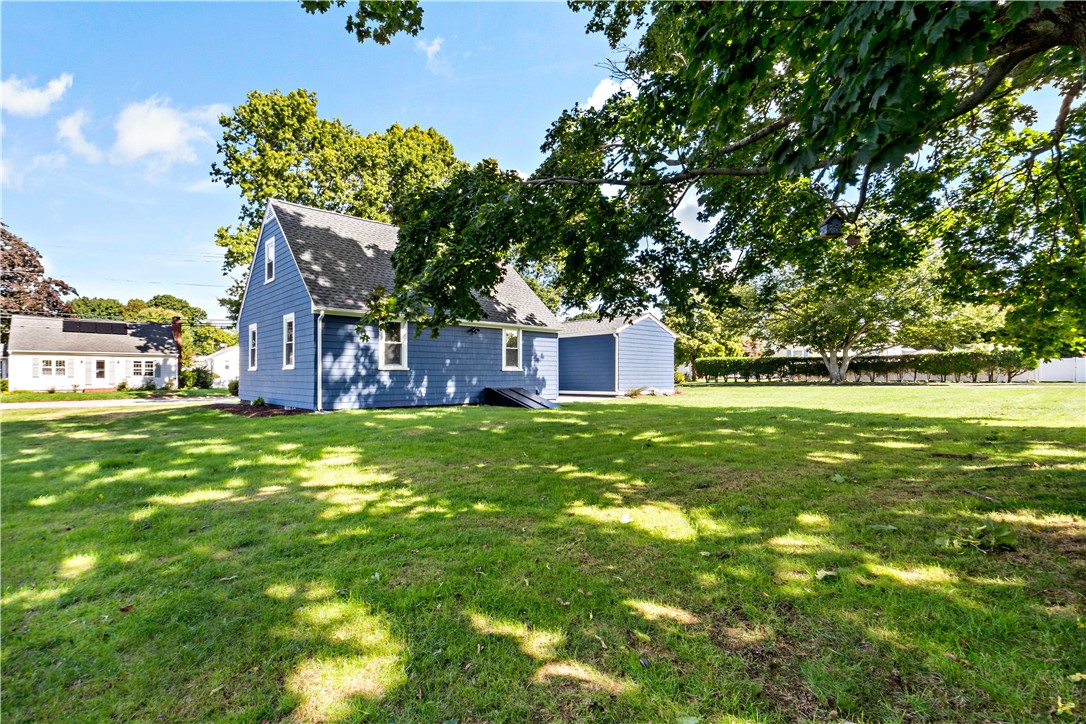 94 Fales Road Bristol, RI 02809 - Photo 33 of 38