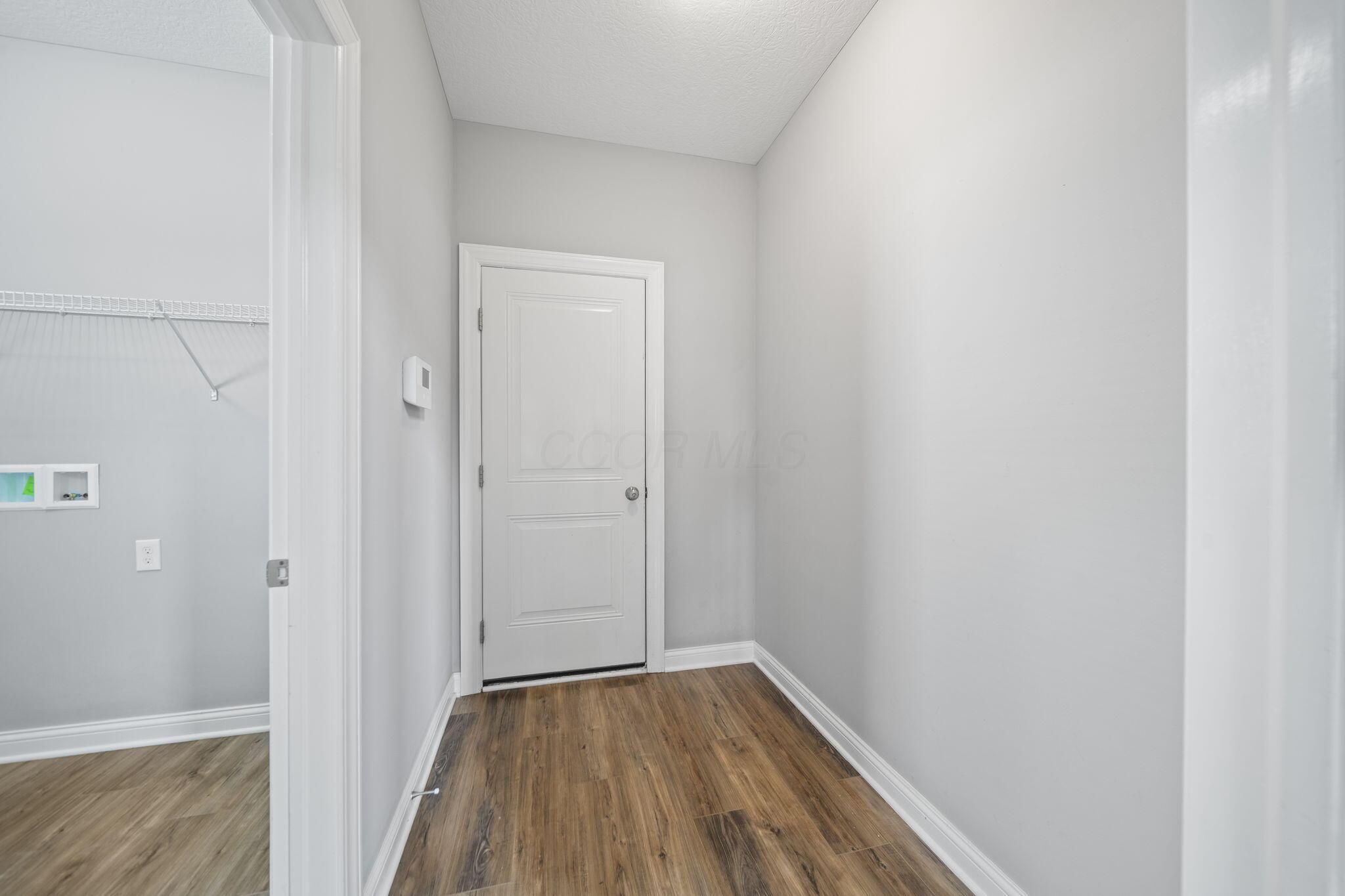 6158 Heather Ridge Drive Delaware, OH 43015 - Photo 22 of 51 Mudroom off Garage