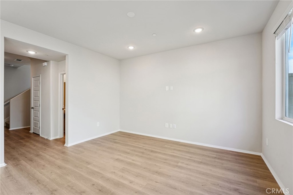 1114 Tropic Court Redlands, CA 92374 - Photo 4 of 32