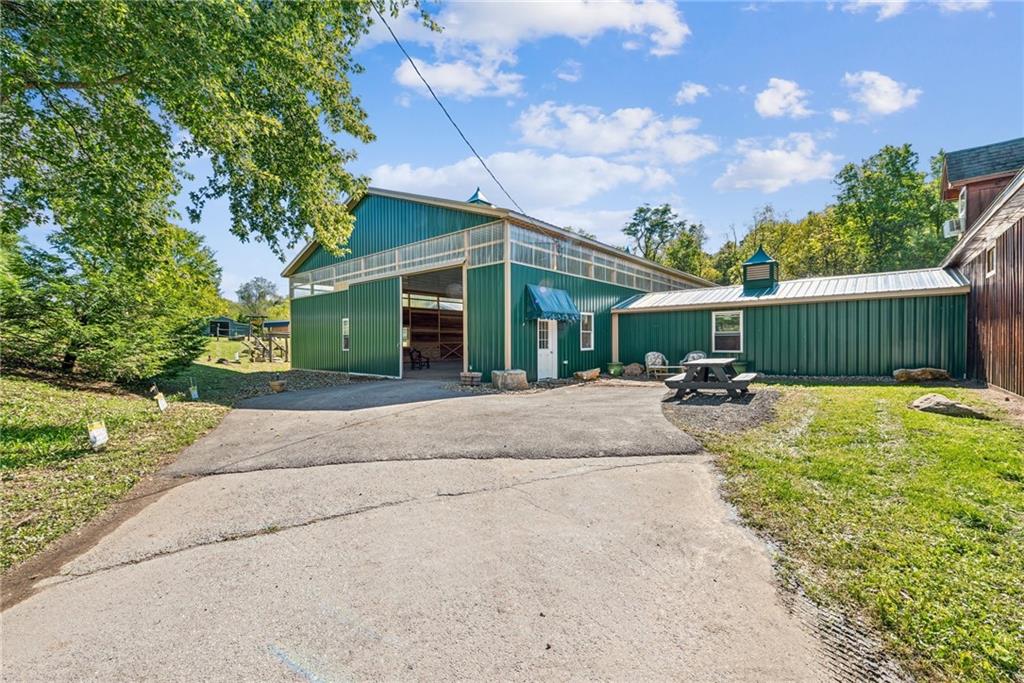 234 Beatty County Road Latrobe, PA 15650 - Photo 5 of 50