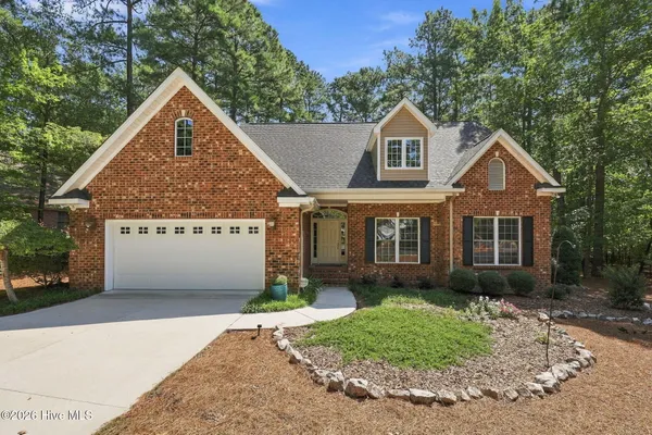 $570,000 | 12 Cedar Lane, Pinehurst, NC 28374