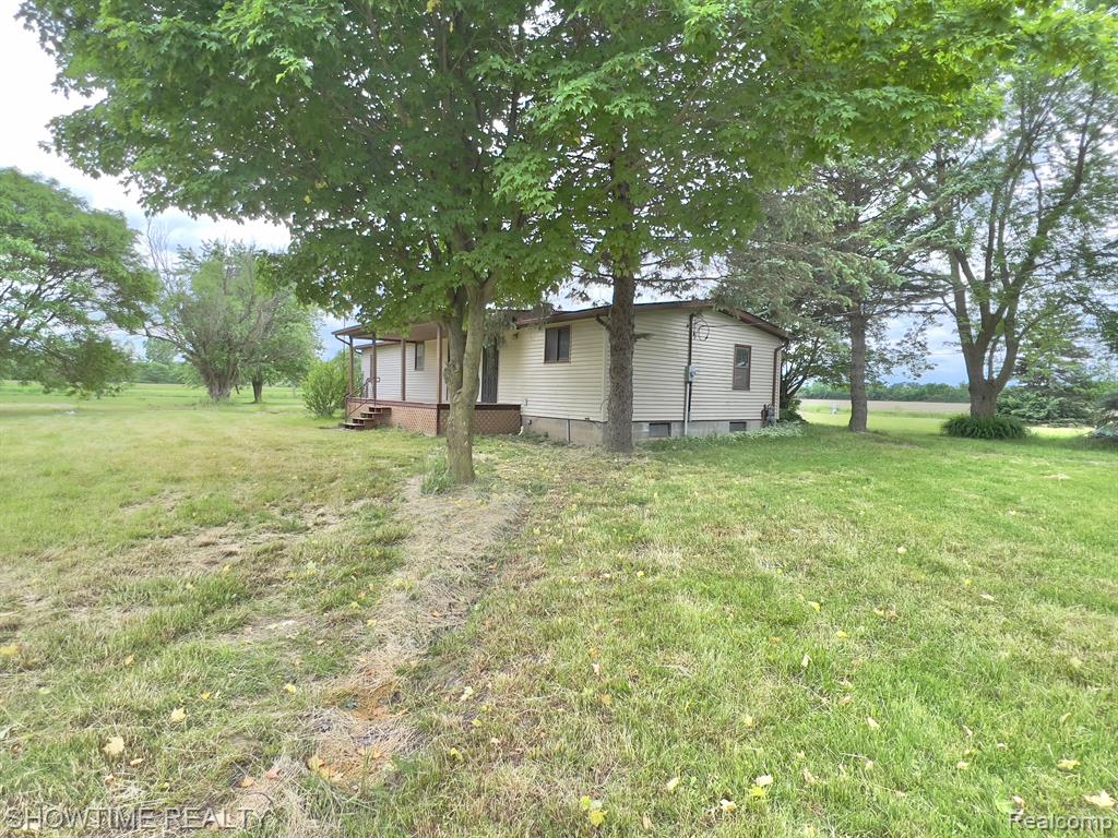 236 Palms Road Goodells, MI 48027 - Photo 8 of 36