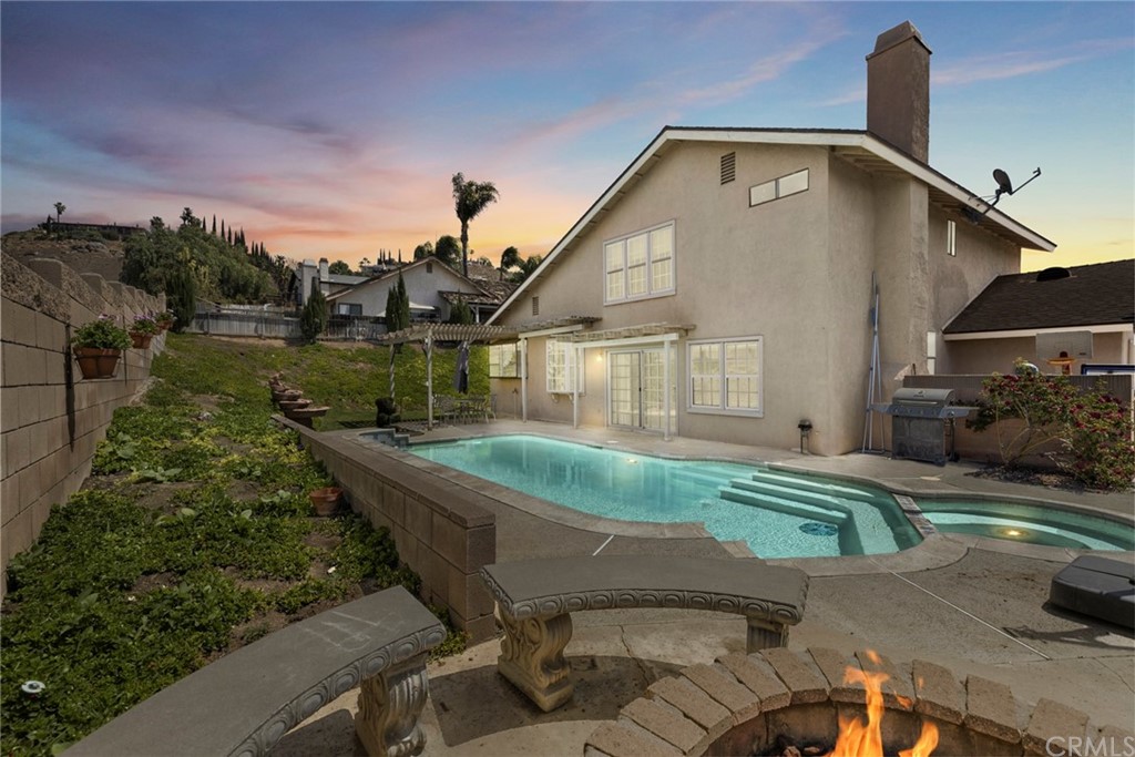 5975 Helmcrest Drive Riverside, CA 92509 - Photo 6 of 30