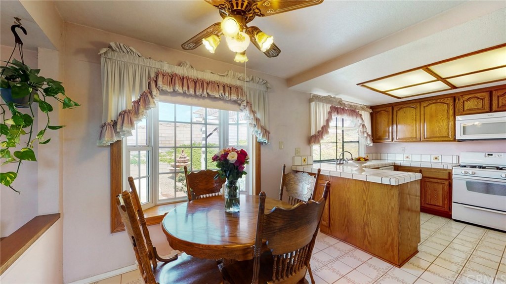 5975 Helmcrest Drive Riverside, CA 92509 - Photo 10 of 30