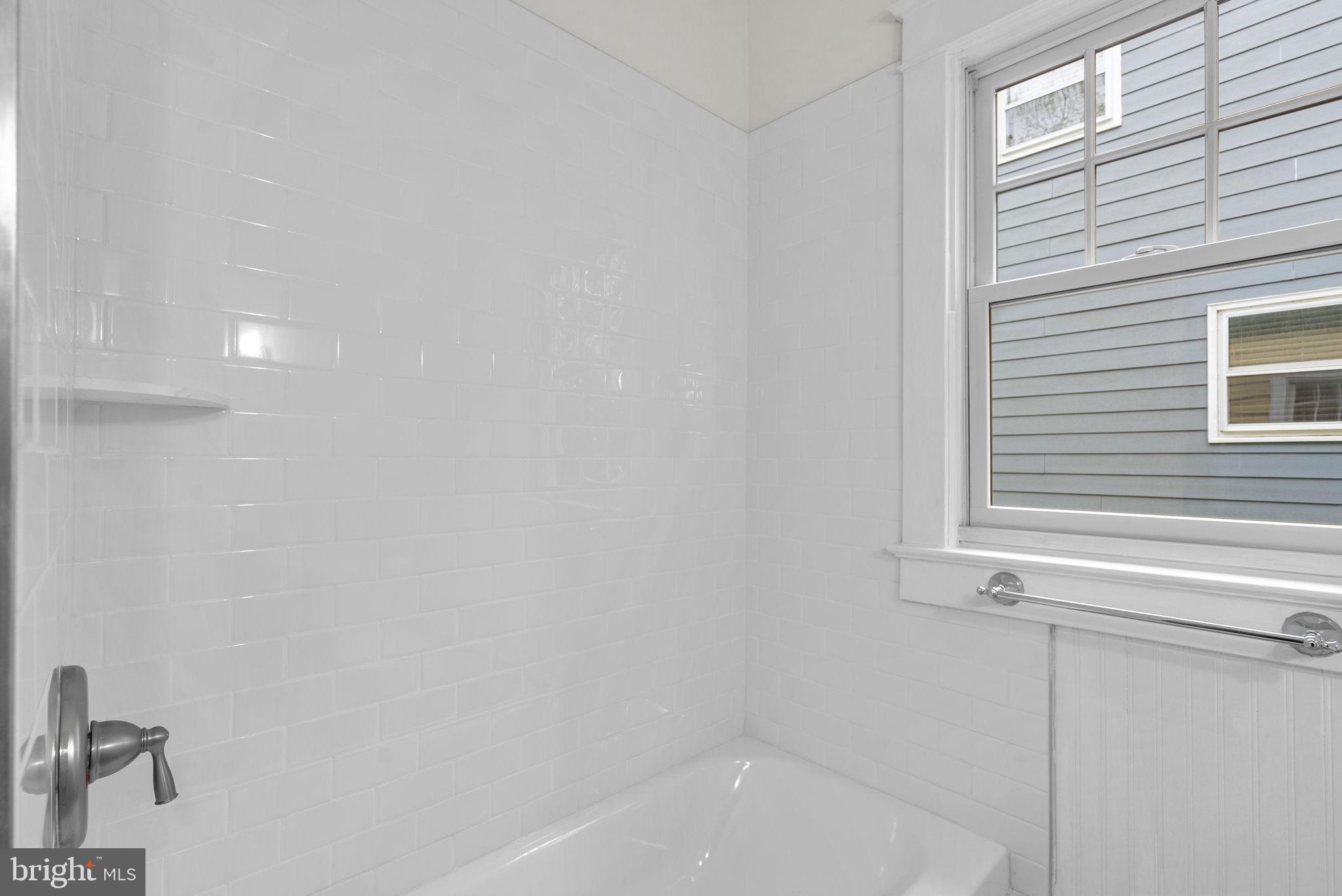 9120 Glenridge Road Silver Spring, MD 20910 - Photo 24 of 59 Full Bathroom