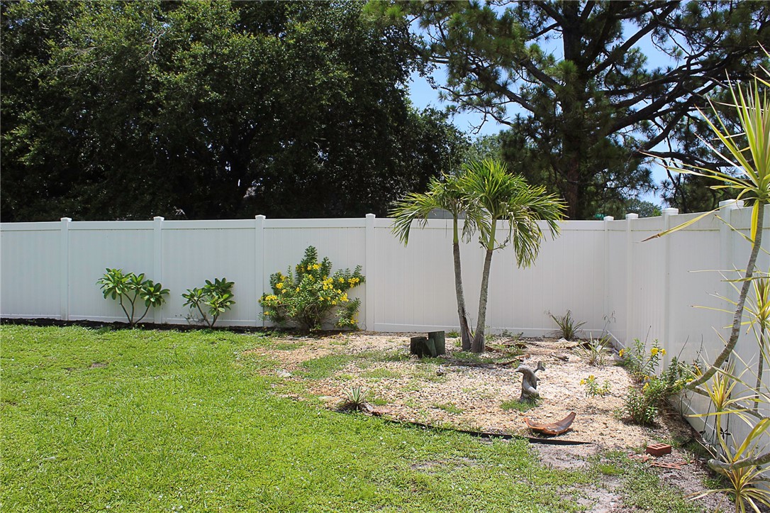 102 Cardinal Drive Sebastian, FL 32958 - Photo 12 of 34 a view of a garden