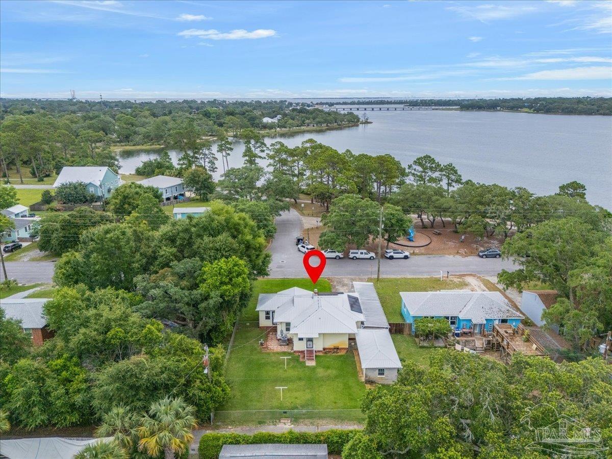 422 Gibbs Road Pensacola, FL 32507 - Photo 9 of 36