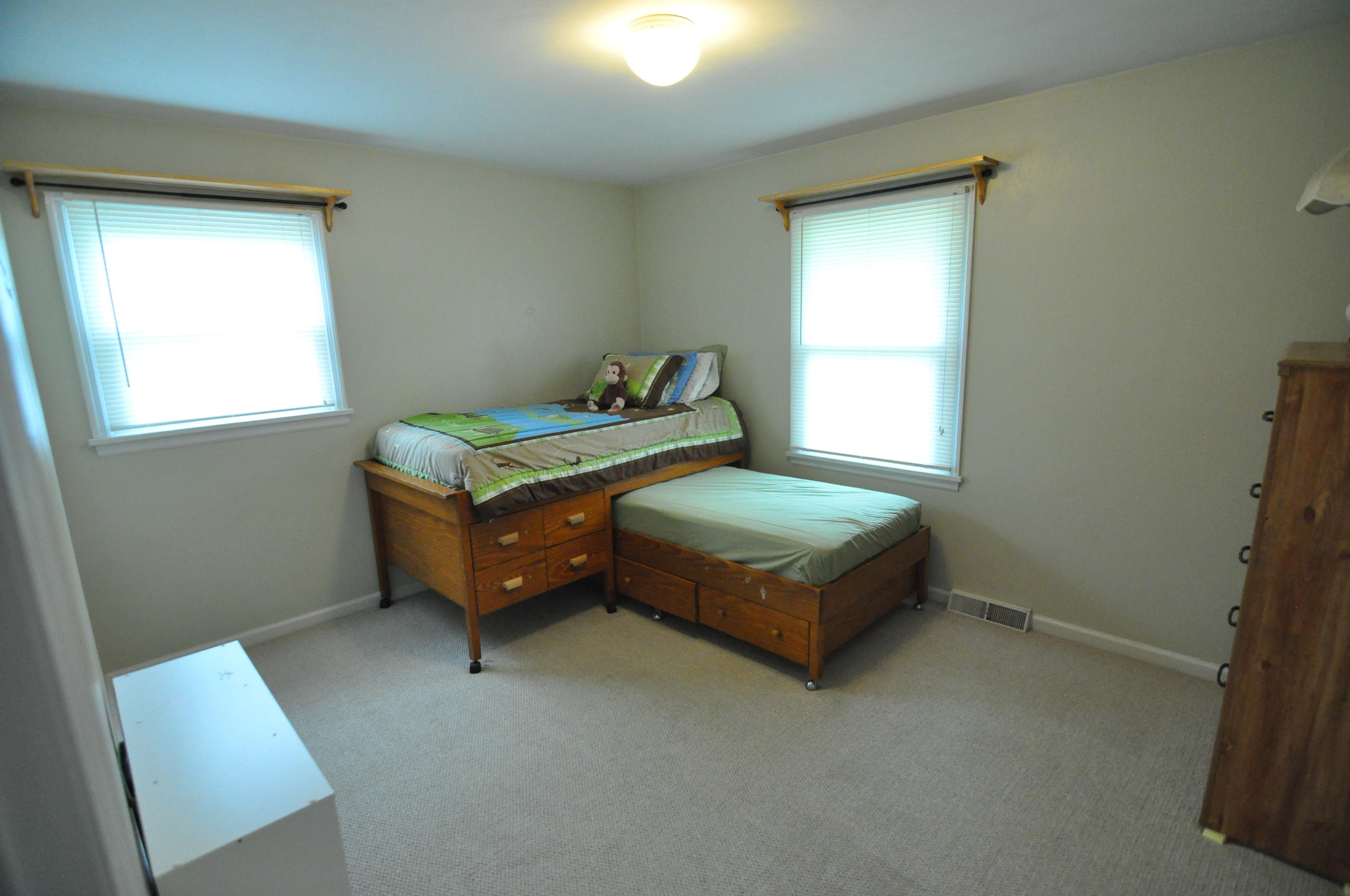 5129 Springer Road Northeast Roanoke, VA 24012 - Photo 14 of 37 Bedroom 3