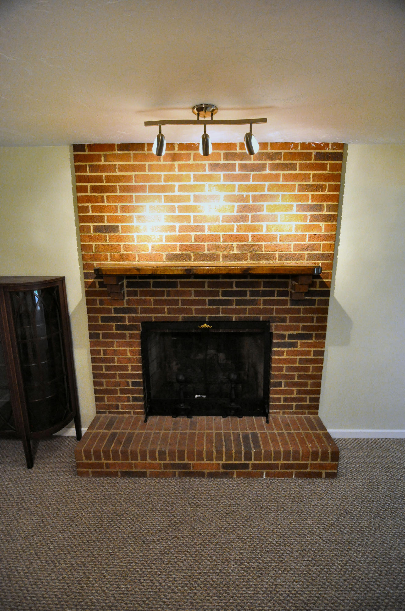 5129 Springer Road Northeast Roanoke, VA 24012 - Photo 22 of 37 Family Room fireplace