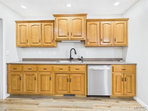 $215,000 | 1117 Apple Lane, Lebanon, MO 65536