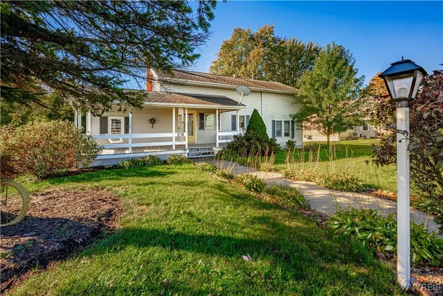 $259,900 | 3708 North Ridge Road, Cambria, NY 14094