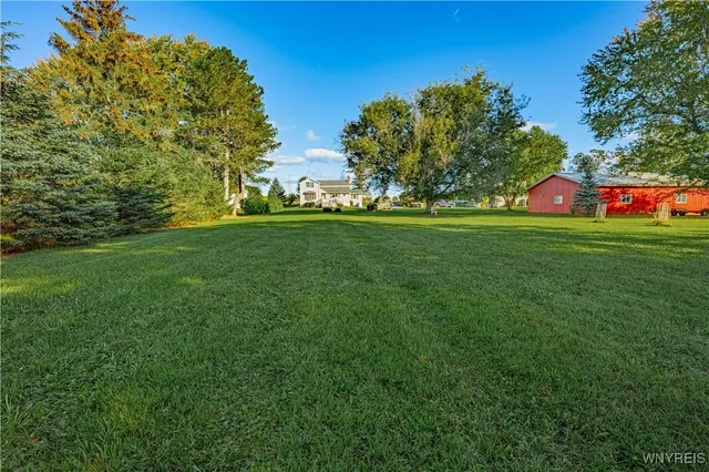 $259,900 | 3708 North Ridge Road, Cambria, NY 14094